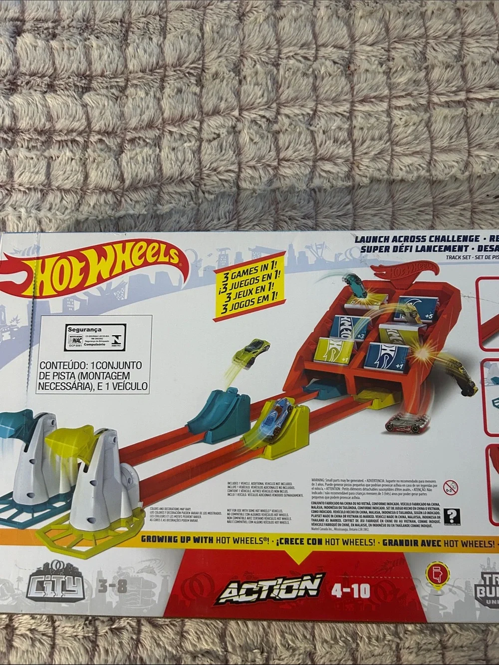 Hot Wheels Launch Across Challenge Track Set new